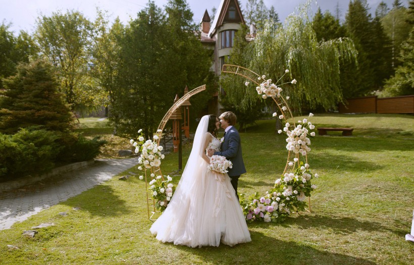 Weddings in Carpathians